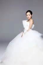 俄美女COS《巫师3》特莉丝超性感 诱人美胸有沟必火